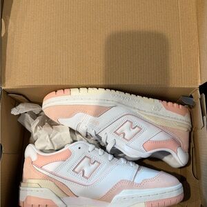 NWT New Balance White and Pink Sneakers
